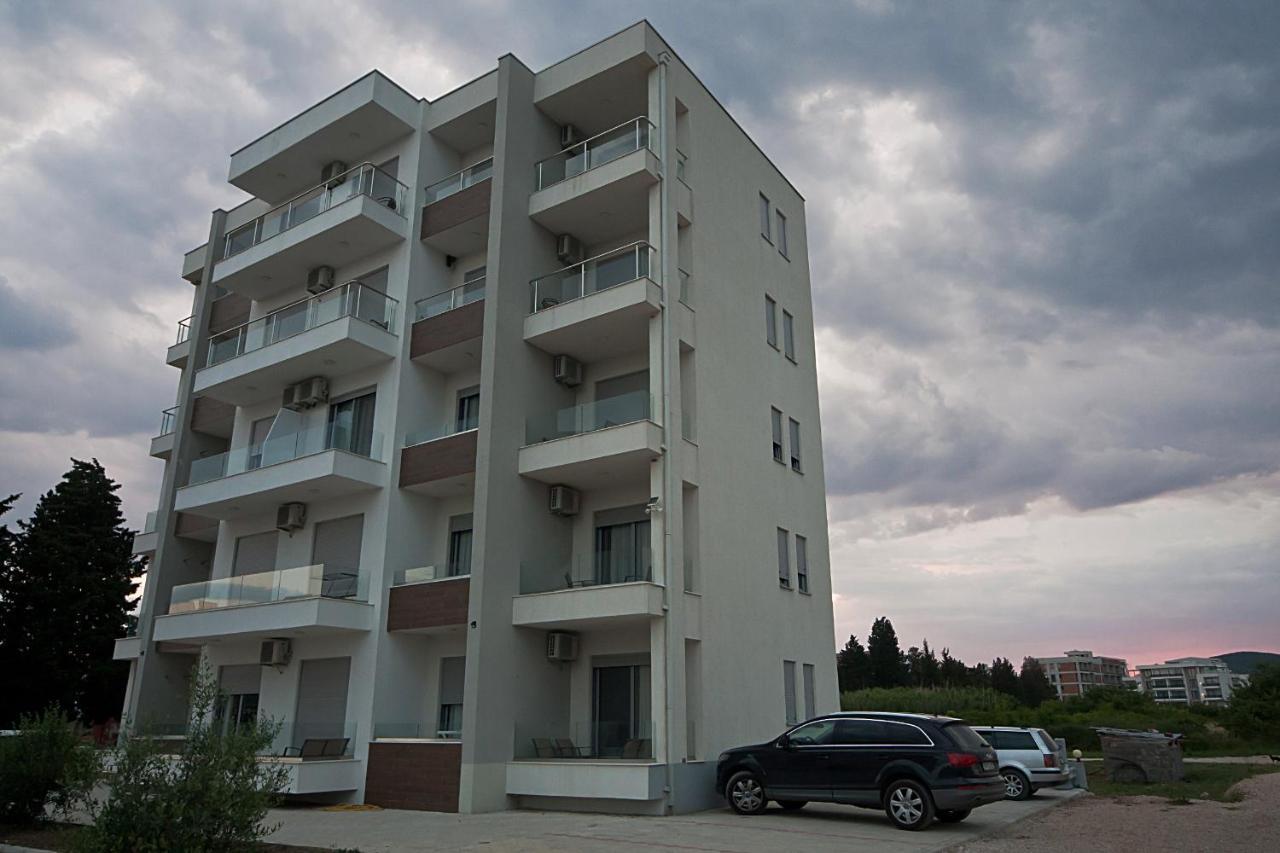 אולסינץ' Apartments Jasmina מראה חיצוני תמונה